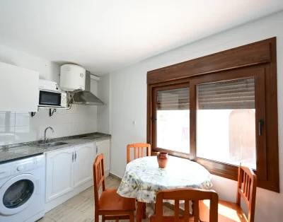 Apartamento 2 dormitorios a 100 m. de la playa