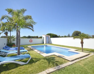 Casa Madre Selva con piscina privada, jardín y WiFi