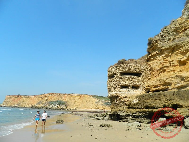 Bunker de la playa El Roqueo