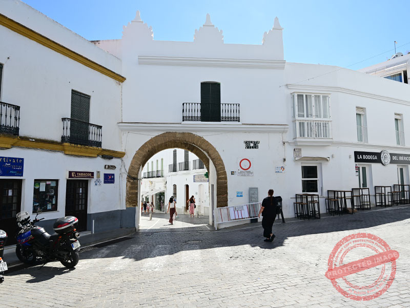 Entrada al Arco de la Villa