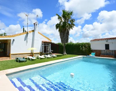Villa Alegría con piscina privada y aire acondicionado